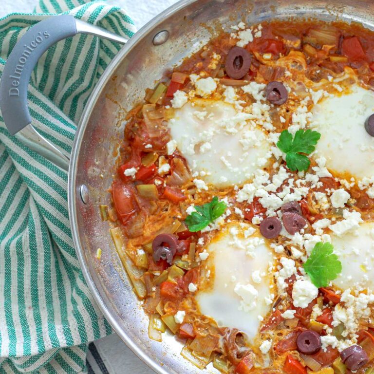 The Best Shakshuka with Pasta Sauce and Leeks (Easy & Delicious)