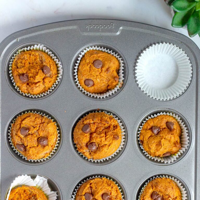 Easy Moist Pumpkin Muffins