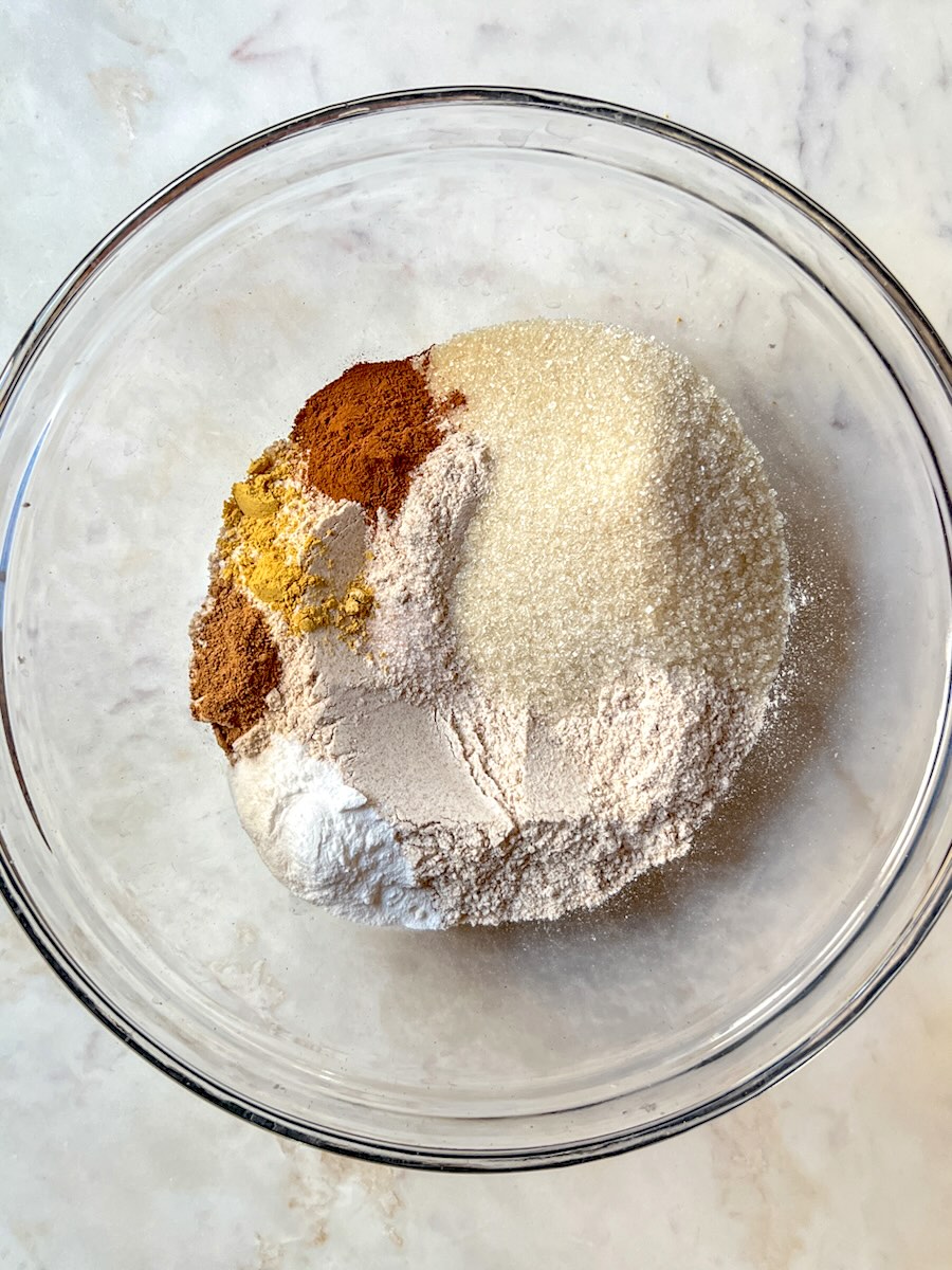 The best moist pumpkin muffins, mix together the dry ingredients.