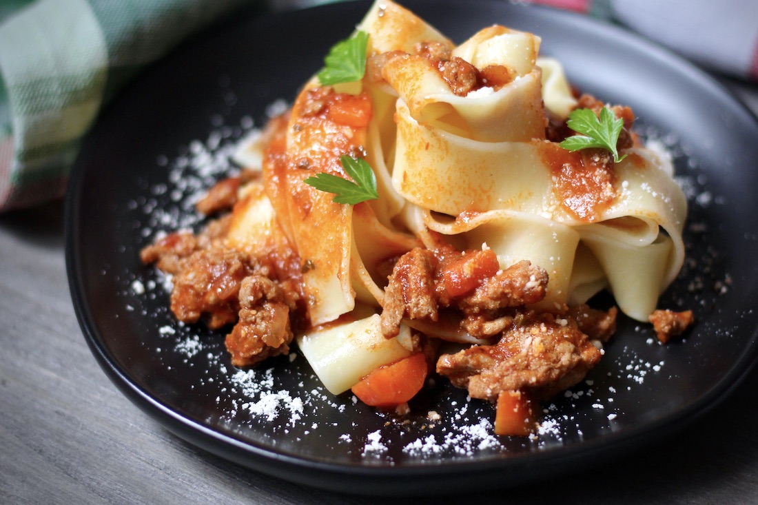 Easy Turkey Bolognese with Jar Sauce (Turkey Ragu Pasta)