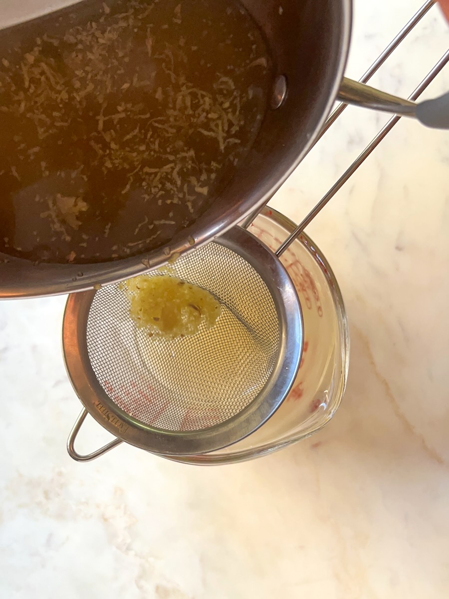 Ginger Lemonade, run the boiled liquid through the mashed strainer.