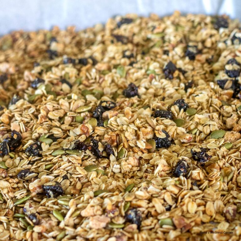 10-ingredient Easy and Healthy Homemade Granola