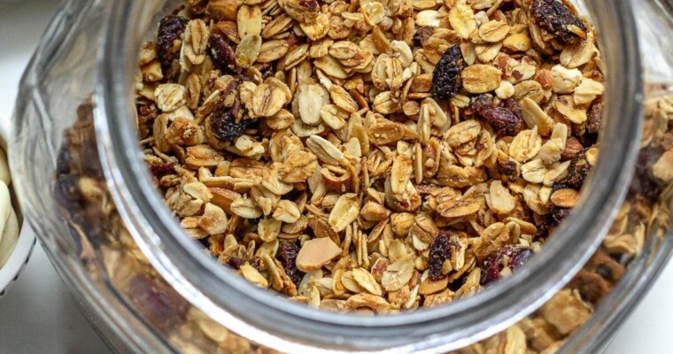 10-ingredient Easy and Healthy Homemade Granola