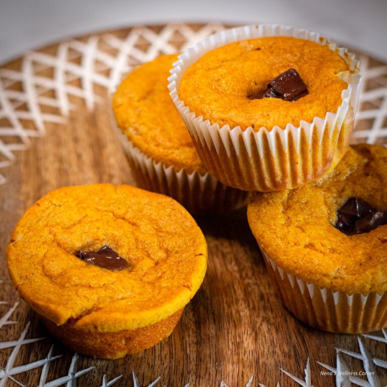 The BEST Moist Pumpkin Muffins (Healthy and Easy)