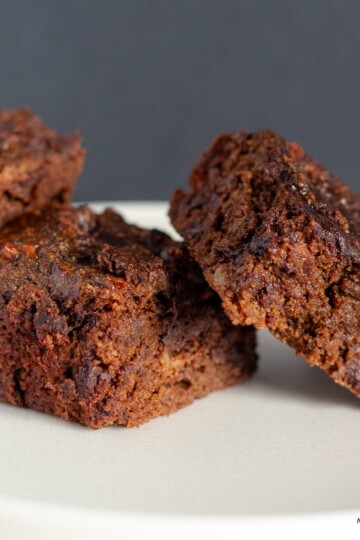 Gluten free brownies with banana and almond flour