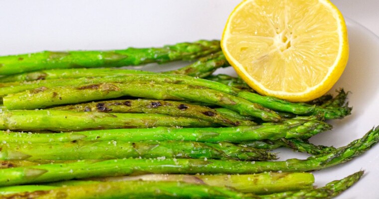 Easy Pan-Grilled Asparagus with Lemon and Sea Salt