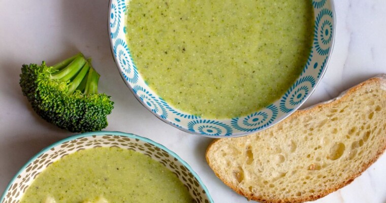 Cheesy Broccoli Zucchini Soup with Heavy Cream (One-Pot Meal)
