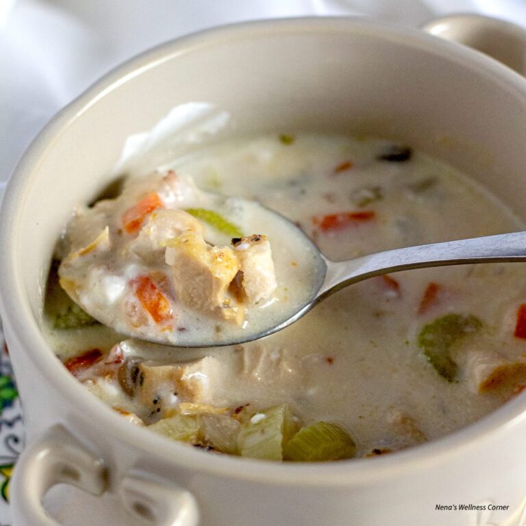 Creamy Chicken and Wild Rice Soup Recipe (Panera Copycat)