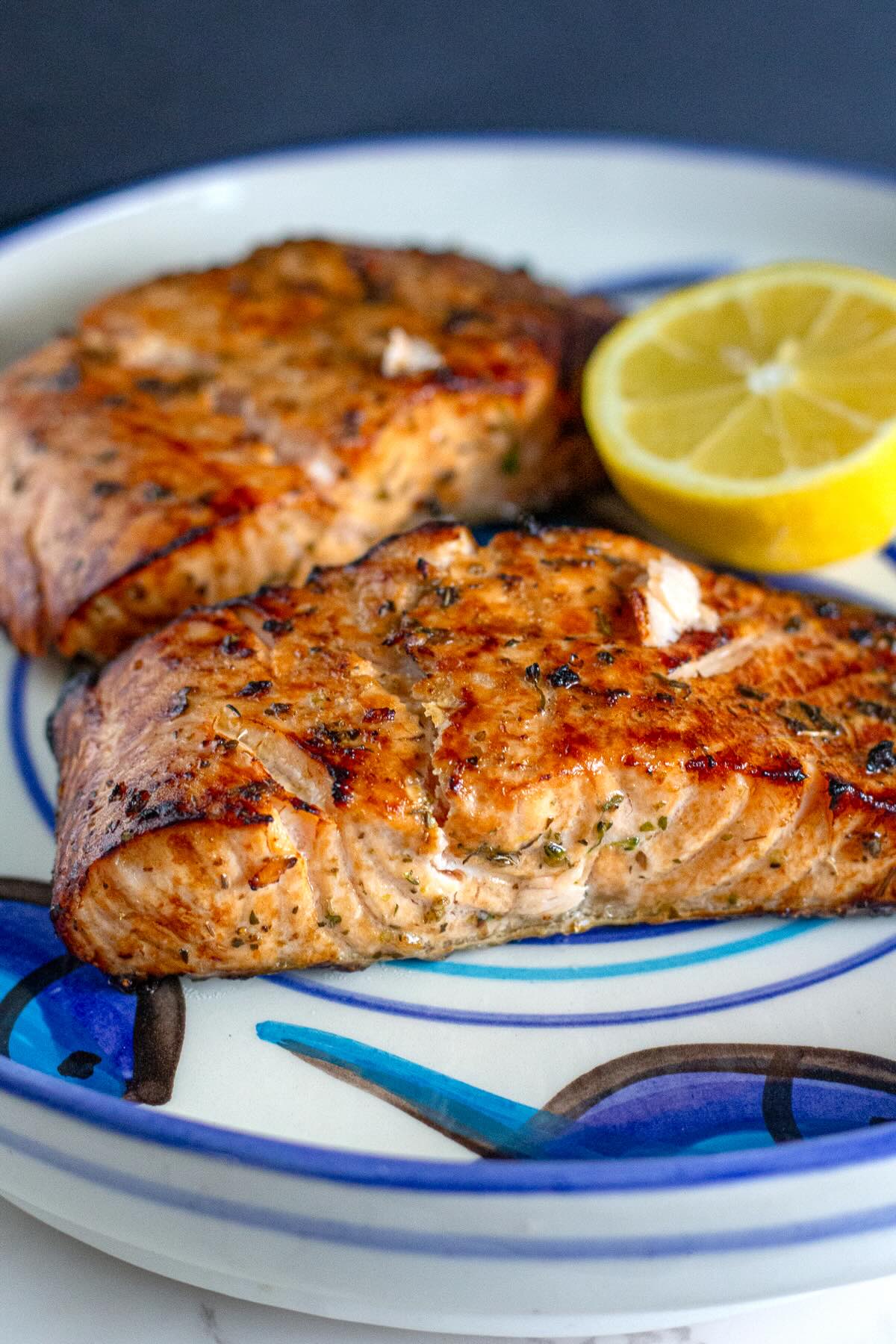 Air-fryer-maple-salmon-on-a-plate