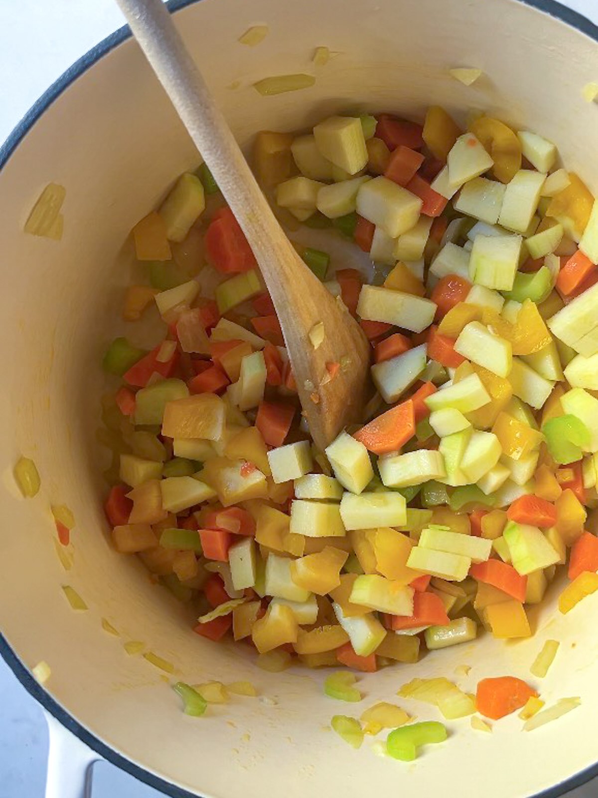 Vegetable soup with barley or farro, add bell pepper and zucchini.