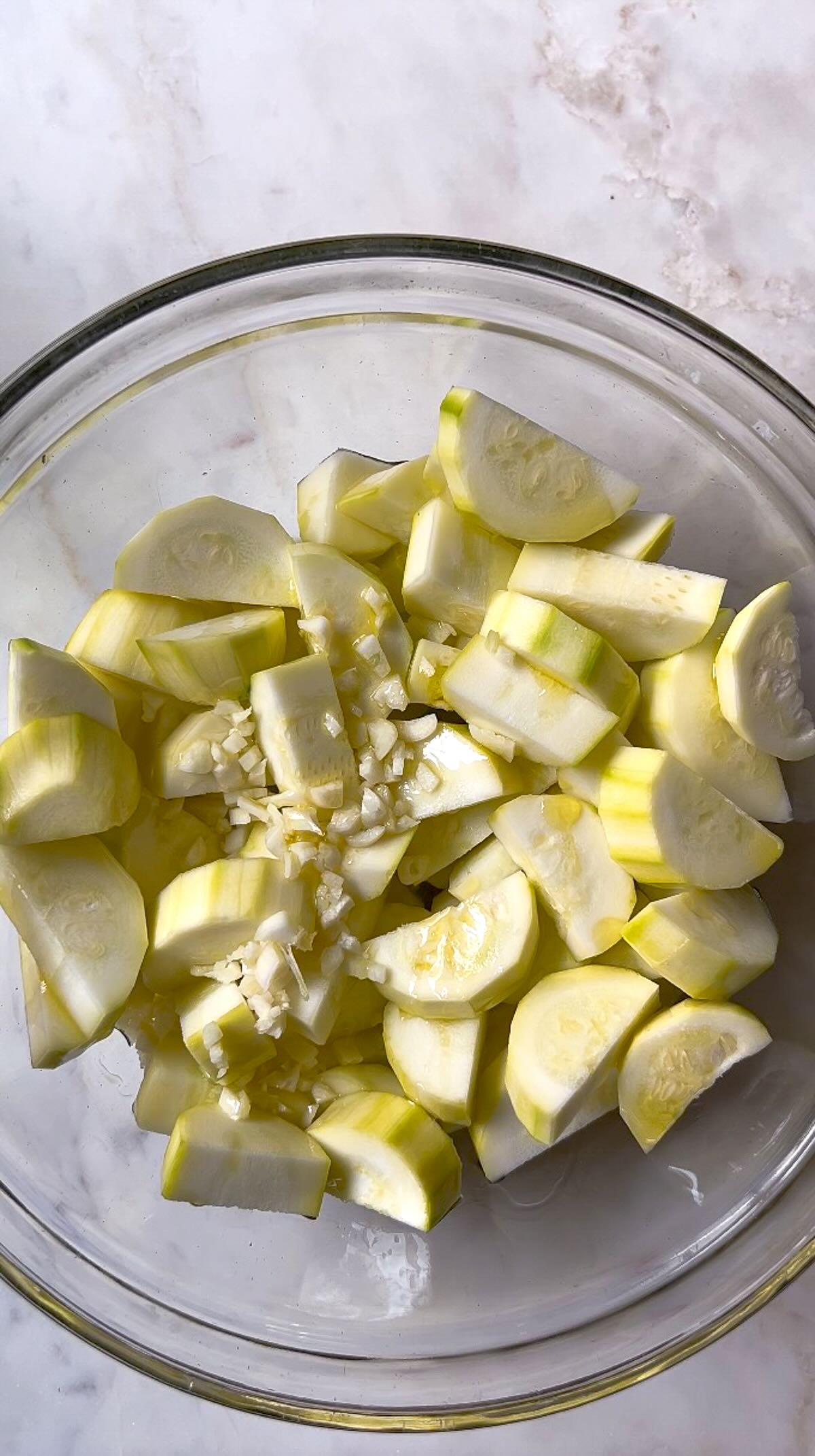 stewed zucchini_combine ingredients