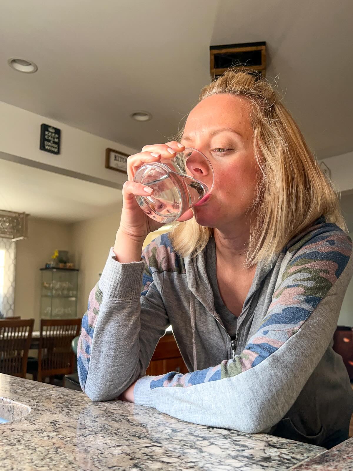 6 AM Routine start your day with the glass of water