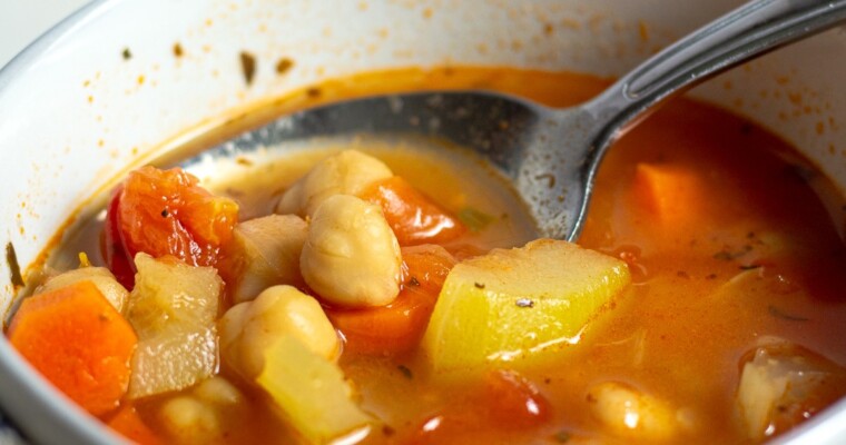 Easy Tomato Chickpea Soup