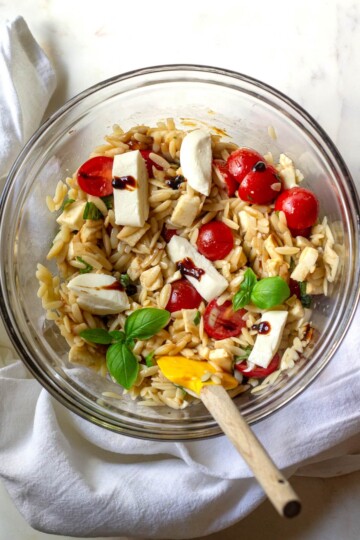 Caprese orzo salad in a bowl-2