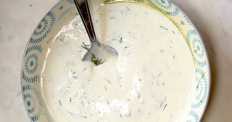 Easy Dill Yogurt Dressing