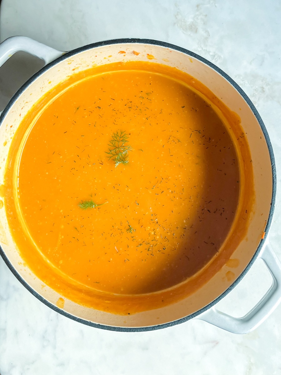 Sweet potato soup with zucchini and garlic, add dill.