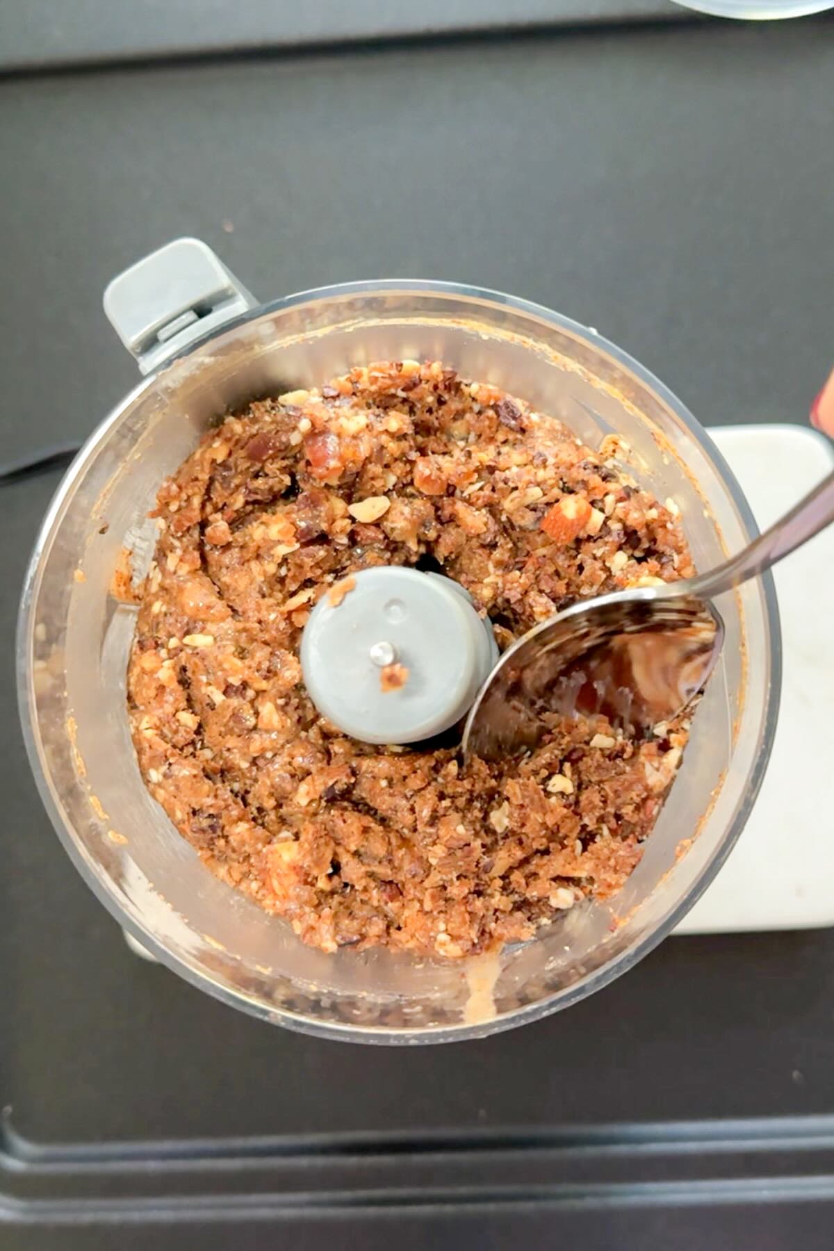 Date-and-nut-bar-ingredients-mixing.