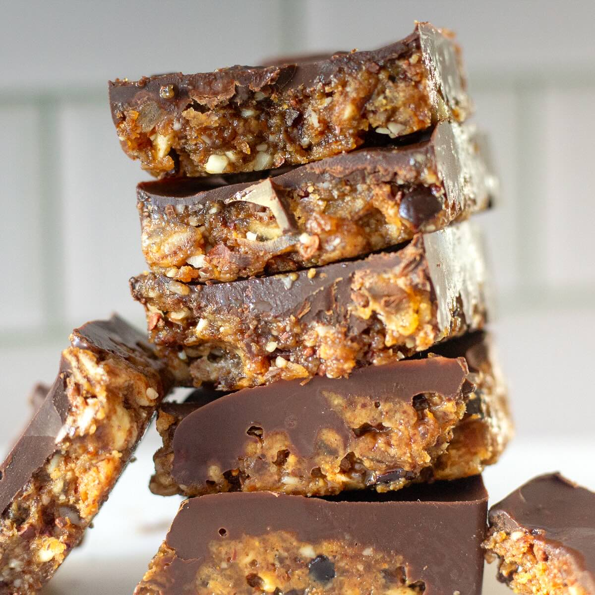 Healthy No-Bake Date and Nut Bars (Easy Homemade Snack)