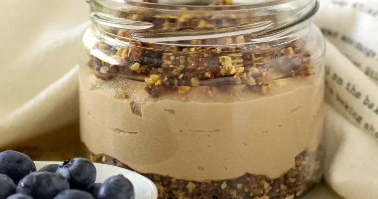 Small-Batch Vegan Cheesecake in a Jar (No-Bake, Naturally Sweetened)